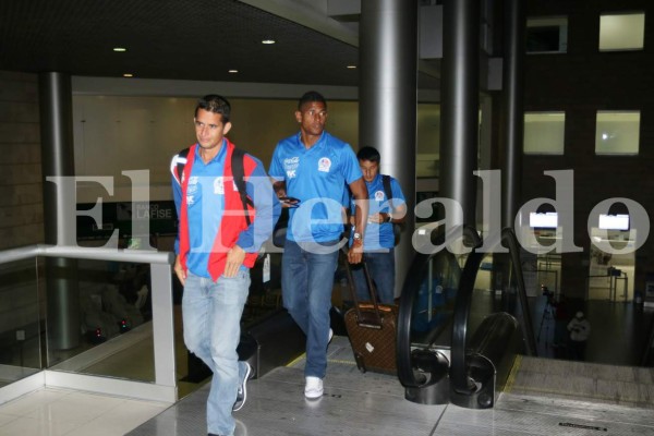 Cuerpo técnico del Olimpia sufre impase y no viajó México