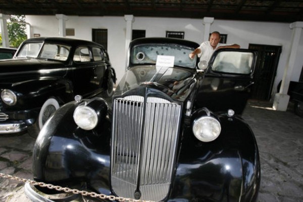 Exhibirán carro de Carías Andino