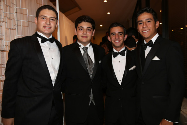 FOTOS: Glamurosa fiesta prom de la Americana