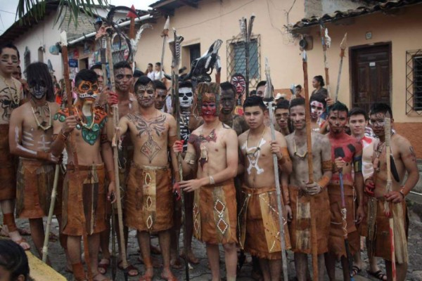 Escolares conmemoran Día al Cacique Lempira