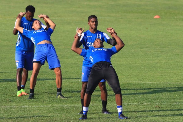 Selección Nacional ya entrenó en suelo azteca y piensa en 'opacarle la fiesta a México”