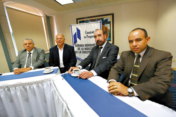 Chico anuncia 3,000 despidos mensuales