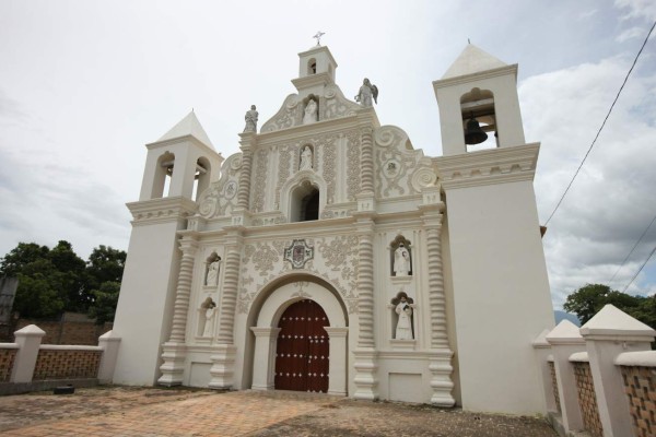 Iglesias coloniales de la Mancomunidad de Colosuca