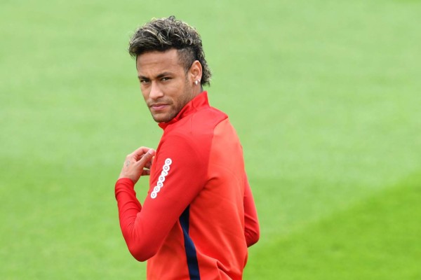 Neymar ya entrena con su nuevo club, el PSG de la Ligue 1 de Francia. (Foto: AFP)