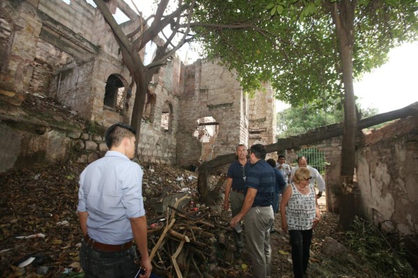 Autorizan realizar limpieza y estudios sobre castillo Bellucci