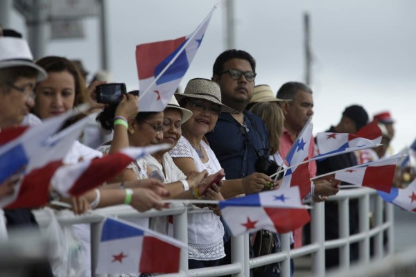 Panamá abre nueva era en canal, al inaugurar expansión