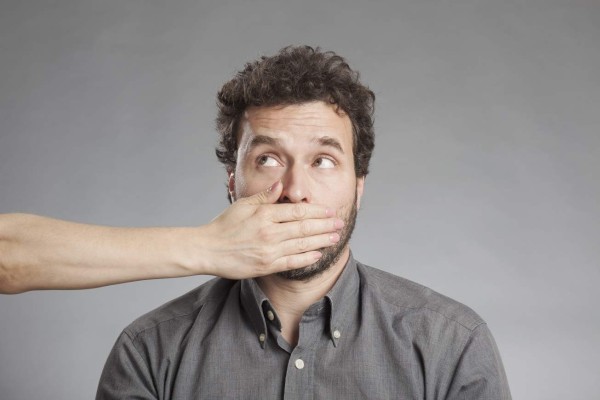 La columna de Octavio Carvajal: Con el pico callado