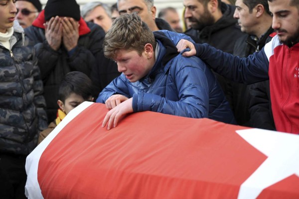 El drama en Turquía tras ataque mortal en plena fiesta de Año Nuevo