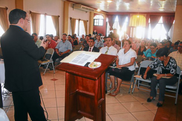 Buscan que la gente apoye labor de fiscales