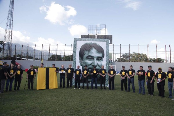 Real España y Marathón rinden homnaje a Mario Verdial