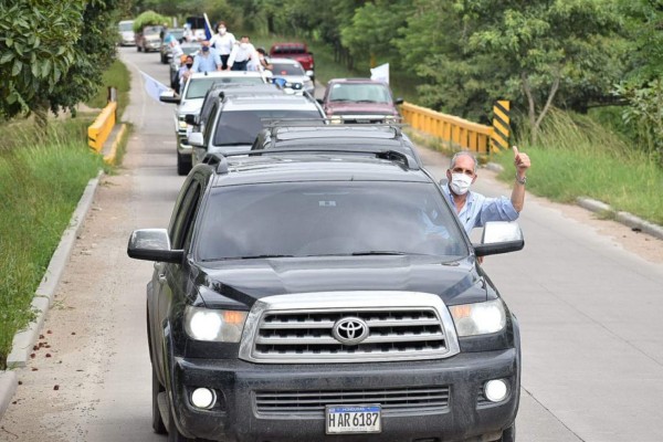 Con caravanas y mitines, candidatos impulsan su campaña en recta final a elecciones (FOTOS)