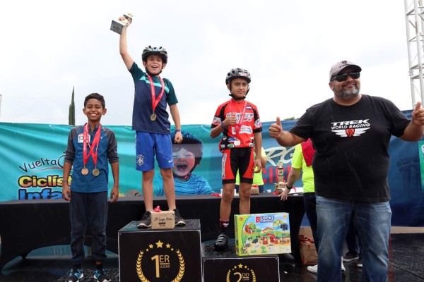 Diez pequeños fueron los más veloces y se subieron a la cúspide del podio