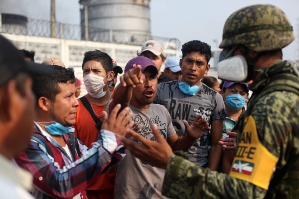 México: suman 24 los muertos por explosión en petroquímica