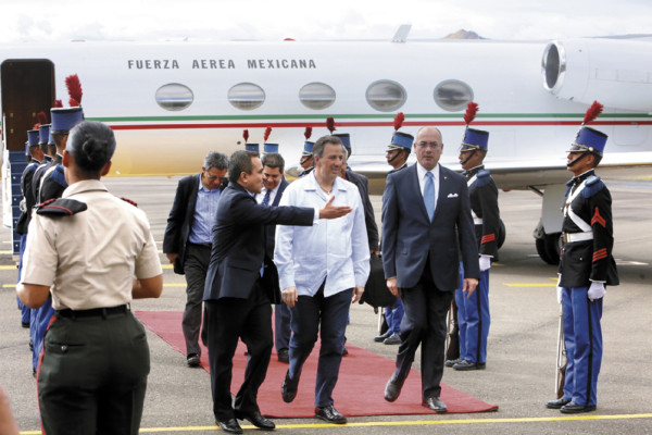 Masivo respaldo internacional