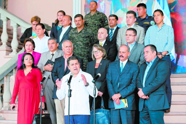 Ejecutivo anuncia judicialización de nuevos casos de corrupción