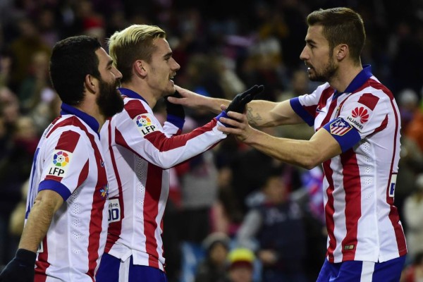 Real Madrid gana pese a expulsión de CR7; Barcelona y Atlético aguantan