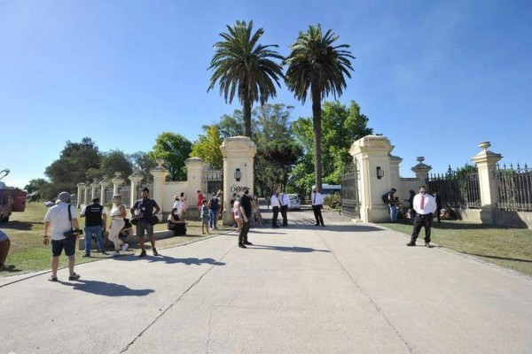 Dos ceremonias y una locación secreta: Así fue la boda de Stefi Roitman y Ricky Montaner (FOTOS)