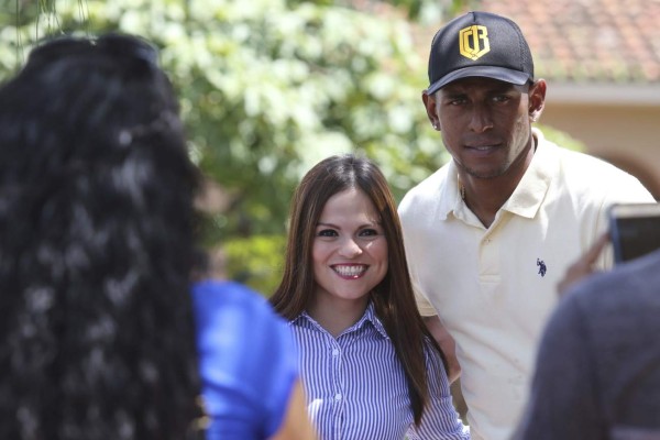 Carlo Costly: La solución no soy porque no juego solo