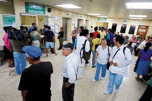 Razones por las que se debe de andar tarjeta de identidad o partida de nacimiento en el HEU