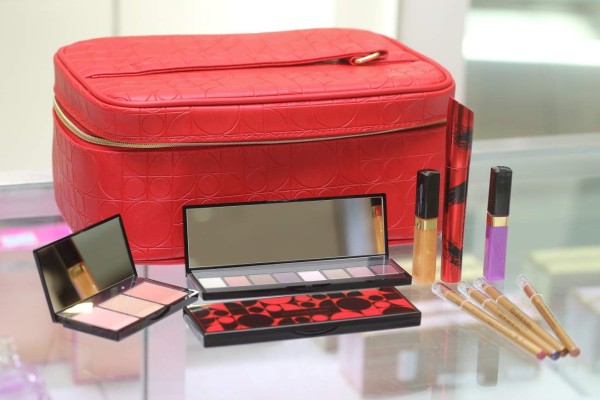 Logre un maquillaje perfecto con este set