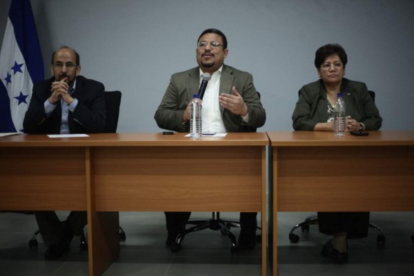 EEUU reitera 'apoyo total' a la Comisión Depuradora tras atentado contra Jorge Machado