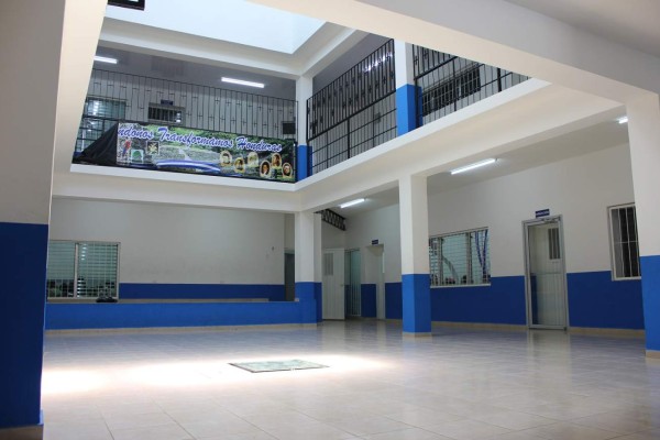 Con nuevas aulas más de 600 niños del CEB República de Panamá