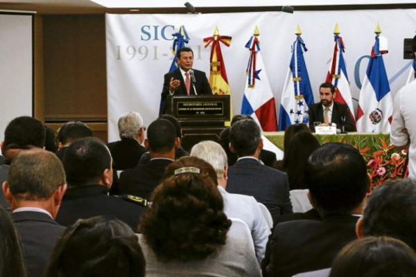 España apuesta por seguridad en Centroamérica