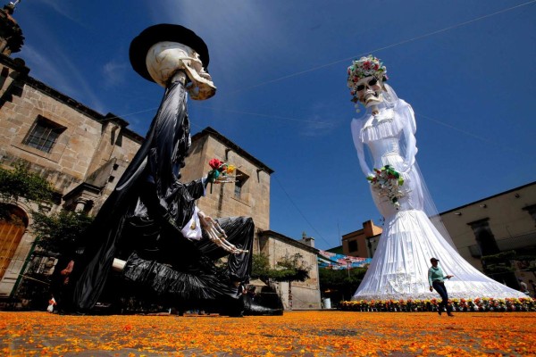 FOTOS: El colorido desfile en México por el Día de Muertos