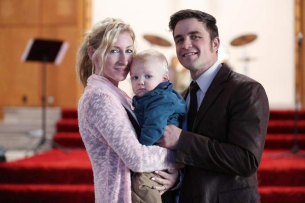 Actriz del cine para adultos se convierte en pastora y funda su propia iglesia