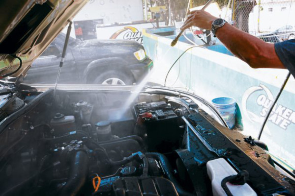 Proteja su auto de la corrosión