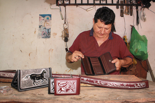 Artesanos del sur sueñan con exportar sus productos