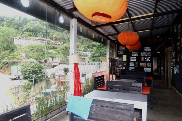 Honduras: San Juancito revive gracias a su arte, historia y café