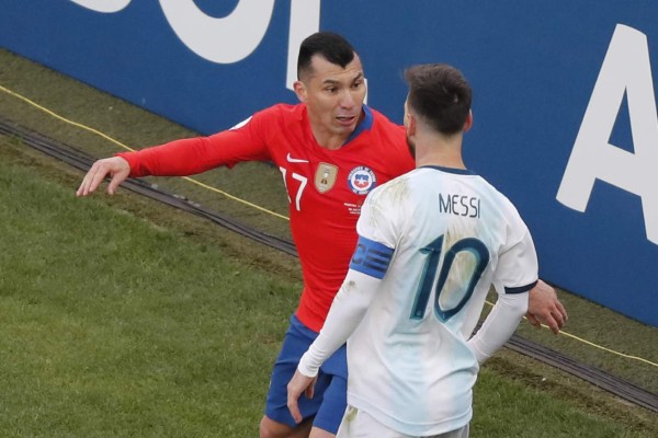 En 10 fotos: Así fue la falta por la que Leo Messi fue expulsado ante Chile en Copa América