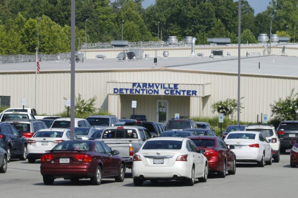 Sugieren a las autoridades de Estados Unidos liberar a ciertos migrantes por covid-19