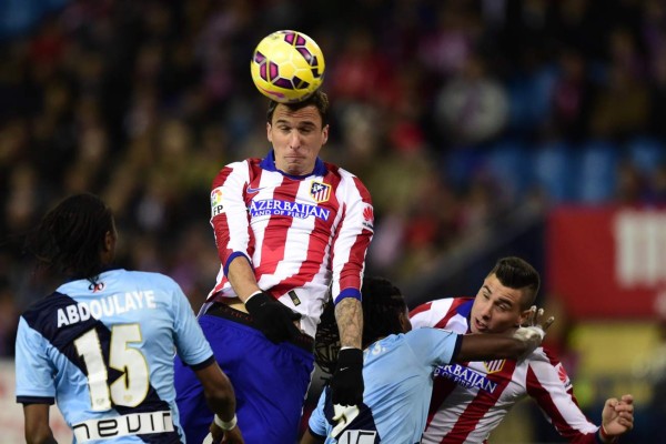 Real Madrid gana pese a expulsión de CR7; Barcelona y Atlético aguantan