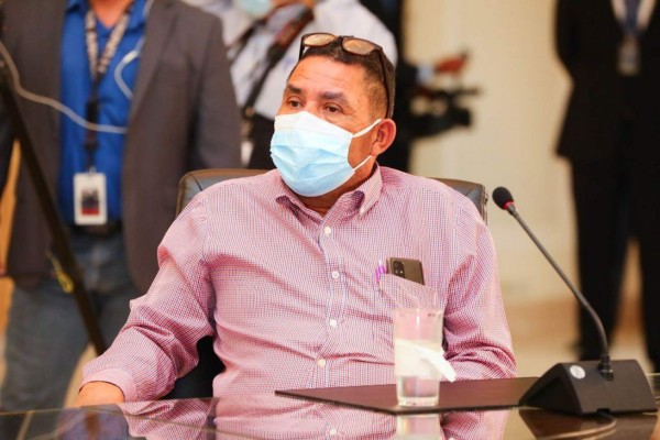 Donación de El Salvador: así lograron siete alcaldes hondureños conseguir 34,000 dosis anticovid
