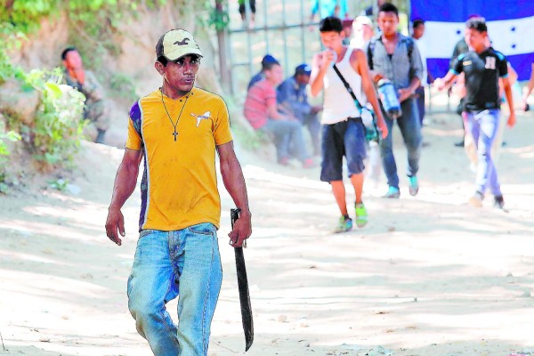 Gobierno inicia diálogo con familiares de mineros para iniciar obras sociales
