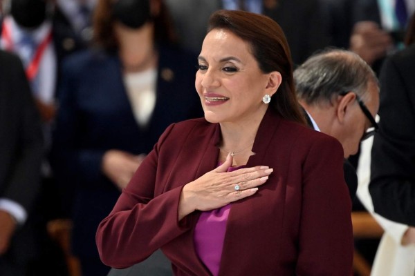 Las imágenes más emotivas de Xiomara Castro como la nueva presidenta de Honduras