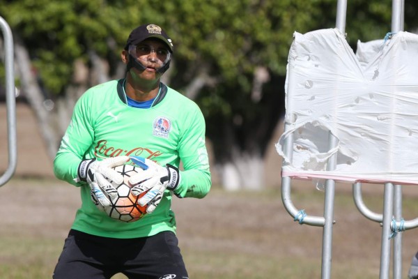 Vargas: Alex López está un escalón arriba; yo no invento, solo pongo al mejor