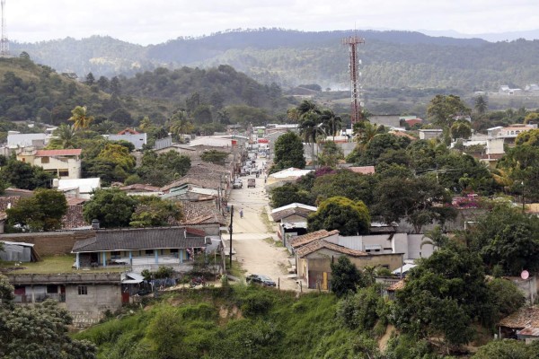 Tierra Adentro: El Paraíso, destino que embellece a Honduras