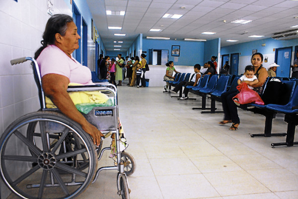 Crisis de hospital de Danlí obliga a pacientes a renovar citas