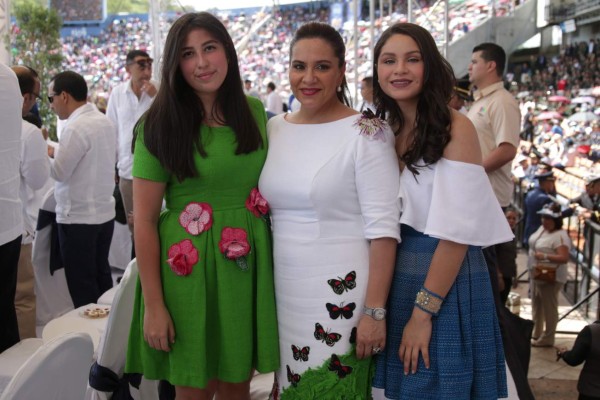 Ana García de Hernández: 'Podemos hacer una gran diferencia para la vida de nuestros hijos”