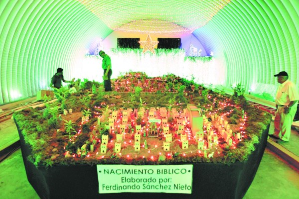 Ferdinando, el guardián de una tradición navideña que viene de 1850