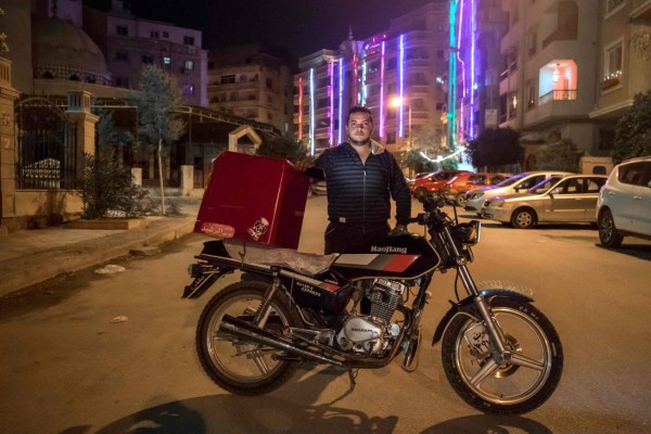 El mundo celebra confinado y en recesión un Primero de Mayo inédito (FOTOS)