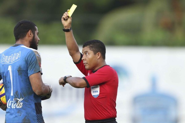 Solo 7,544 hinchas en la primera fecha