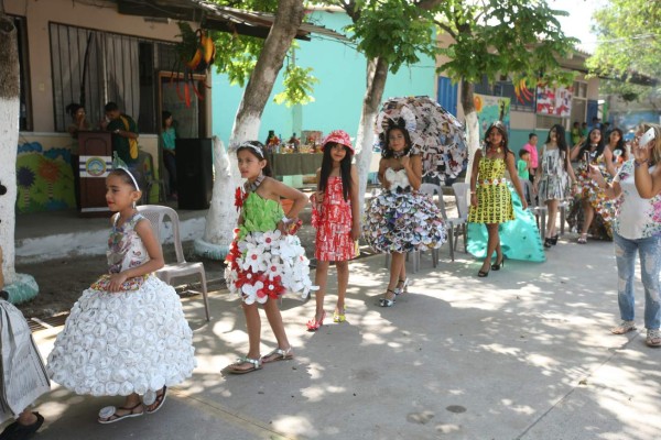 Centros escolares y entidades celebran el Día del Árbol Nacional