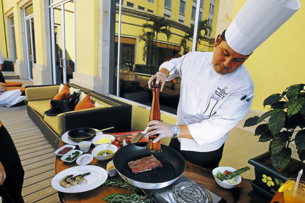 Consienta al rey del hogar