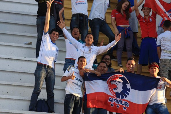 Locura total por el león en el Nacional