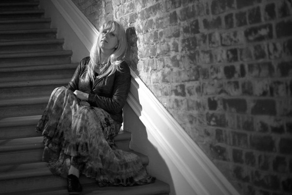 Irina Slavina, la periodista rusa que se prendió fuego en un parque (FOTOS)