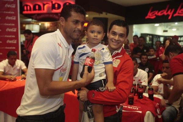 Olimpia y Coca Cola compartieron con su pueblo